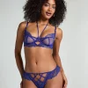 Amari Thong - Blue