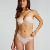 Andrea Thong - Pink