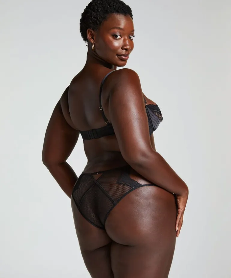 Belladonna Brazilian - Black