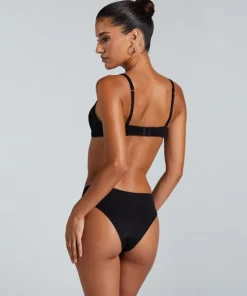 Brazilian Pia - Black