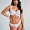 Daisy Thong - White