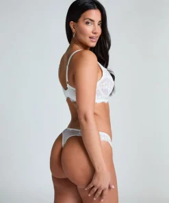 Daisy Thong - White