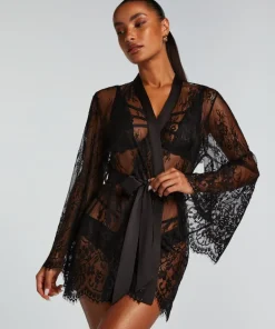 Isabelle Lace Kimono - Black