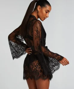 Isabelle Lace Kimono - Black