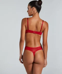 Plunge Padded Underwired Bra - Red
