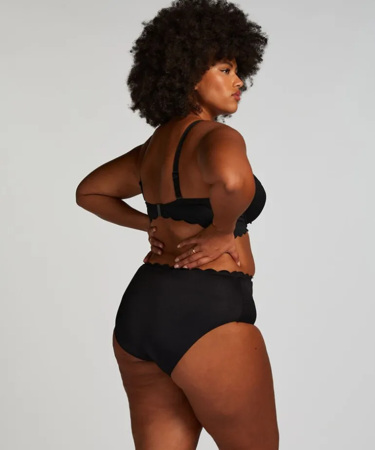 Scallop padded underwired bikini-top - Black