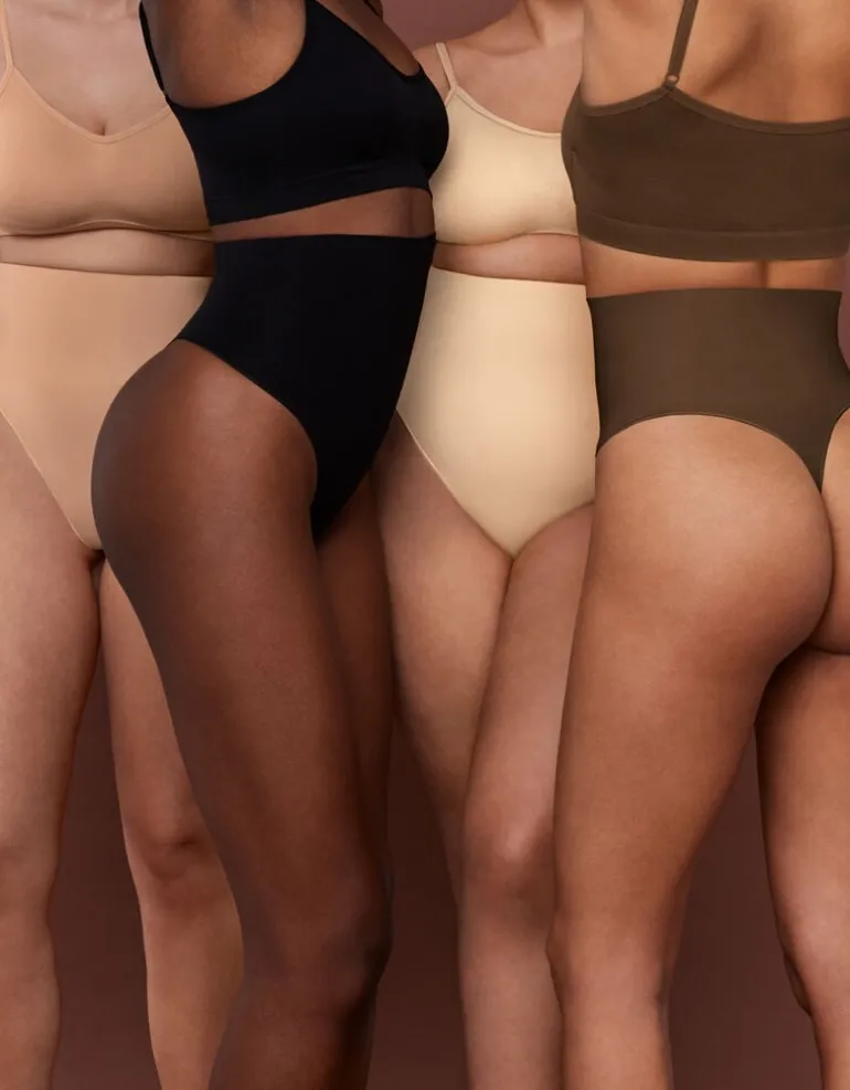 Seamless Enhancing High Waisted Thong - Black