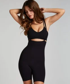 Seamless Enhancing Thigh Slimmer - Black
