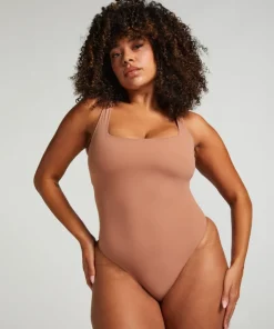 Smooth body - Brown