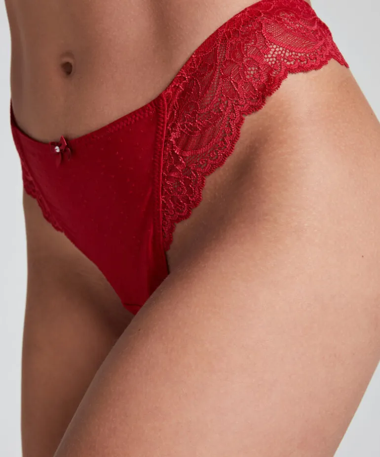Sophie Thong - Red