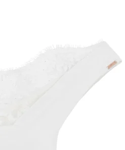 Tiah Thong - White