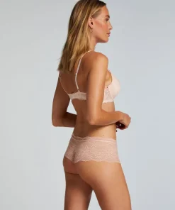 Vikki Boxer - Pink